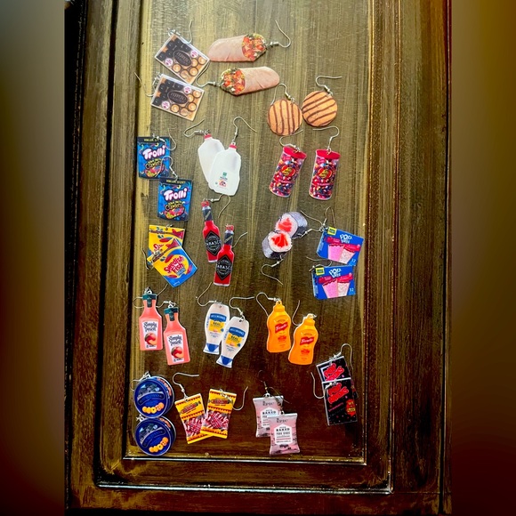 Jewelry - 17 pair of assorted food earrings